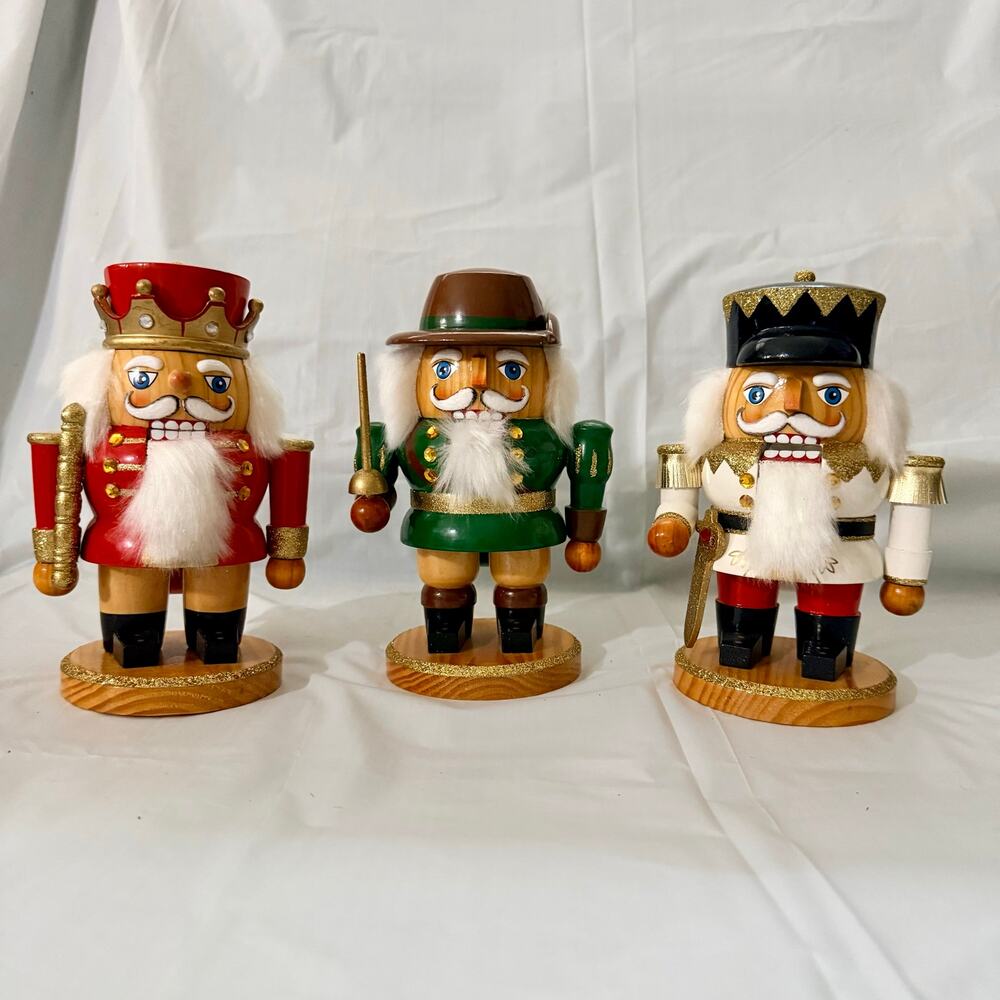 Set of 3 Nutcracker Village Soldiers 2003 Christmas Holiday Decor 7 Inches